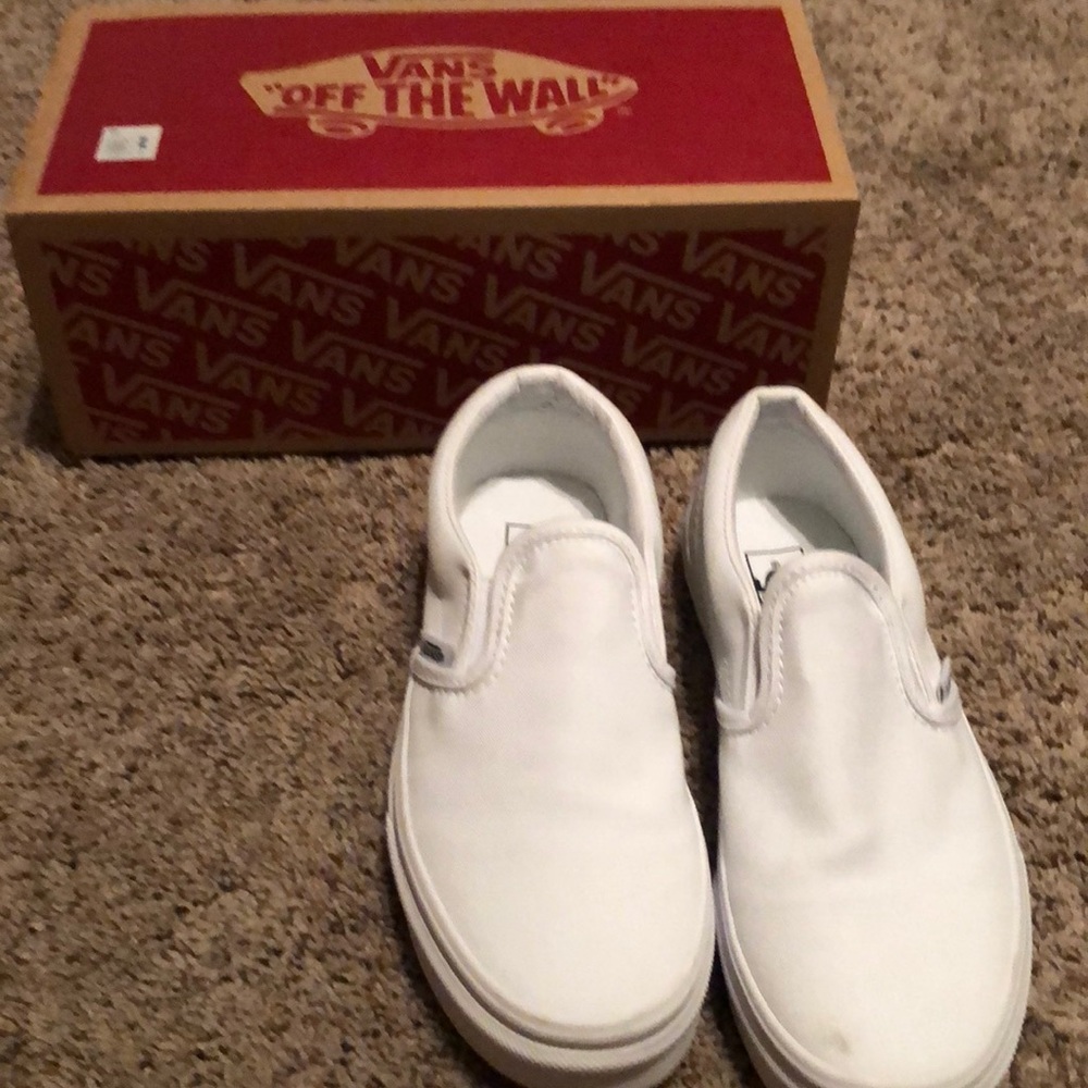White youth 3 vans